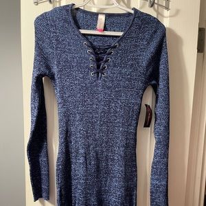 *NEW* No Boundaries Blue Lace up Ribbed Dress. Size L
Armpit To Armpit 17